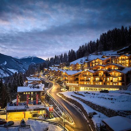 Alpenparks Premium Apartment Rehrenberg II フィーホーフェン エクステリア 写真