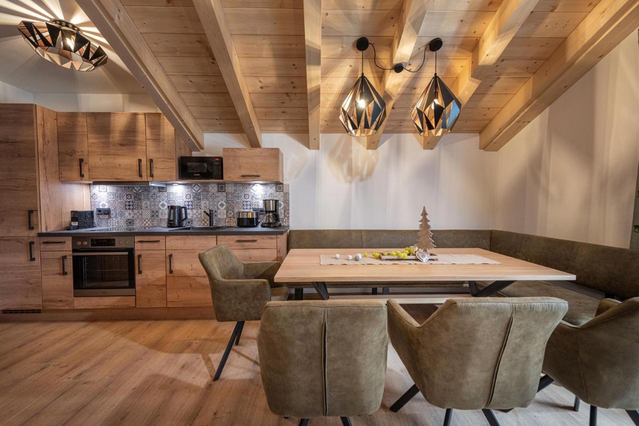 Alpenparks Premium Apartment Rehrenberg II フィーホーフェン エクステリア 写真
