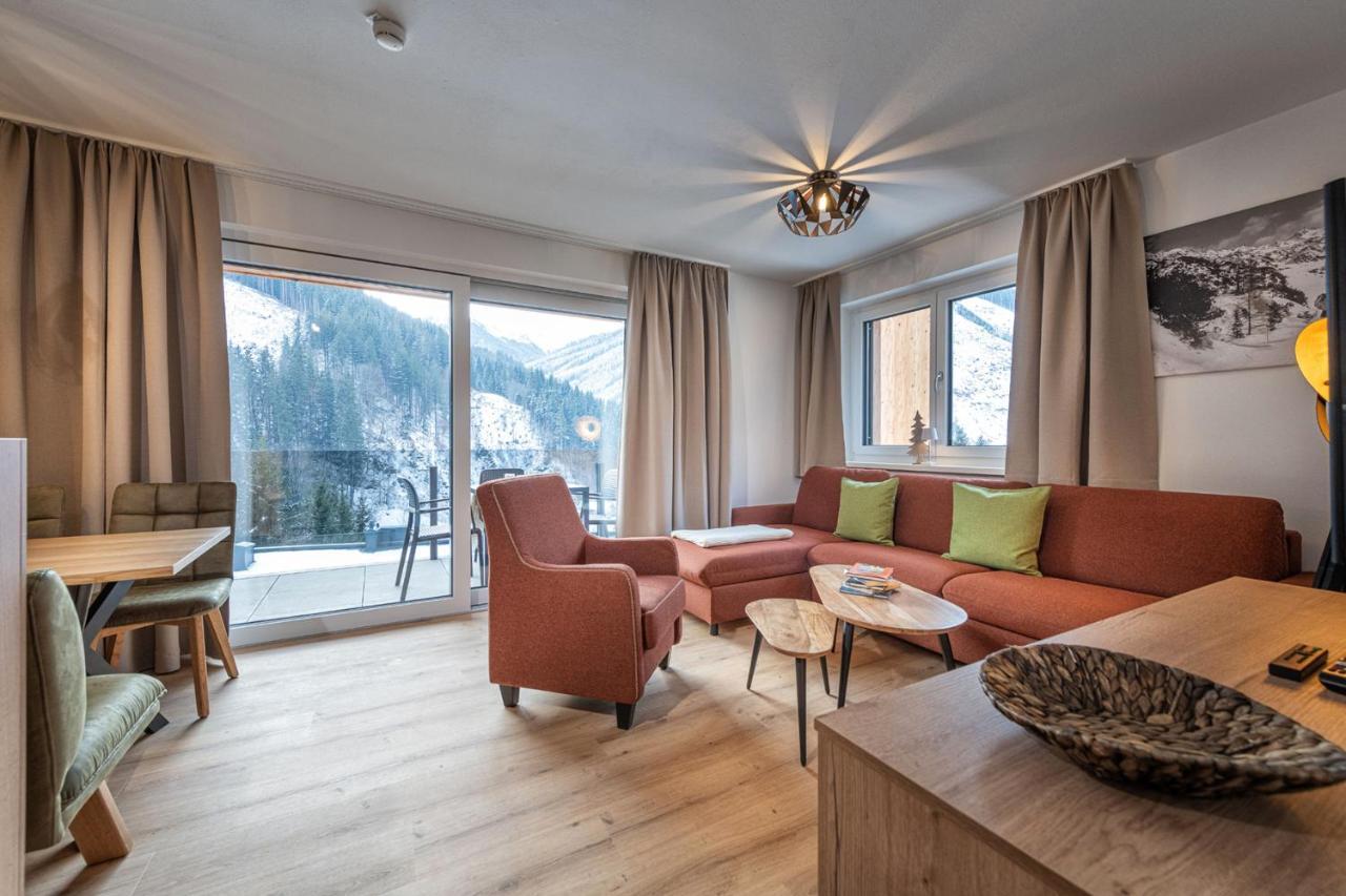 Alpenparks Premium Apartment Rehrenberg II フィーホーフェン エクステリア 写真