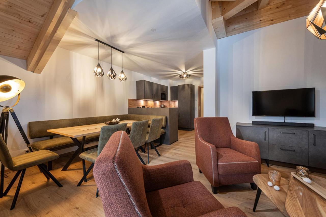 Alpenparks Premium Apartment Rehrenberg II フィーホーフェン エクステリア 写真