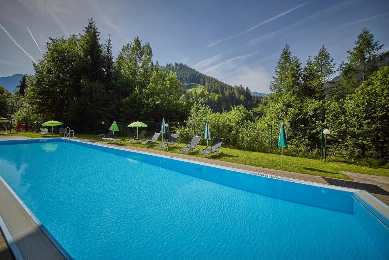 Alpenparks Premium Apartment Rehrenberg II フィーホーフェン エクステリア 写真