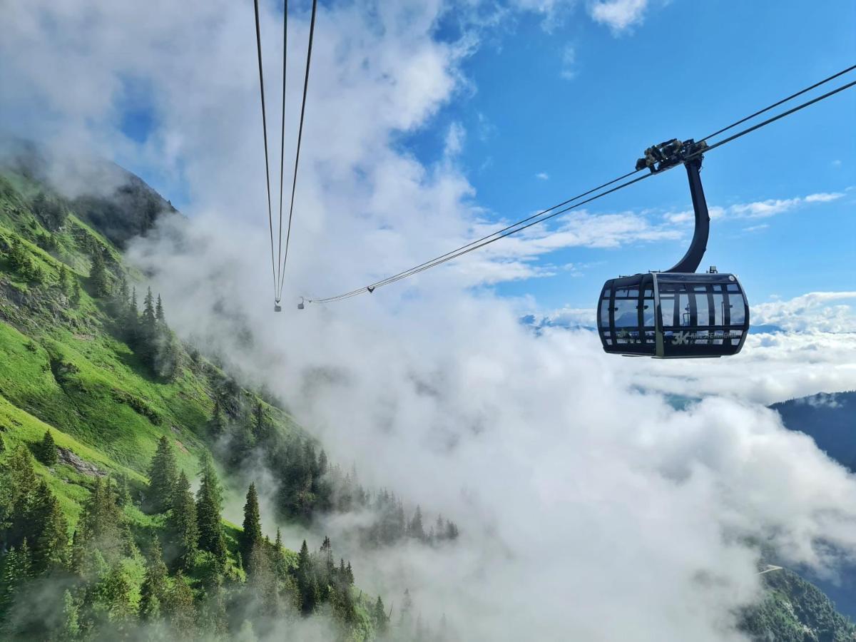 Alpenparks Premium Apartment Rehrenberg II フィーホーフェン エクステリア 写真